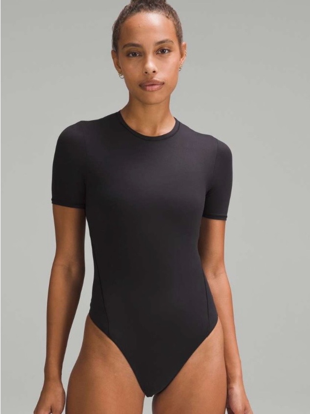 Lululemon Wundermost square neck nulu body suit size small